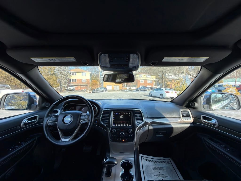 Used 2014 Jeep Grand Cherokee Overland w/ Advanced Technology Group AWD/4WD image 27