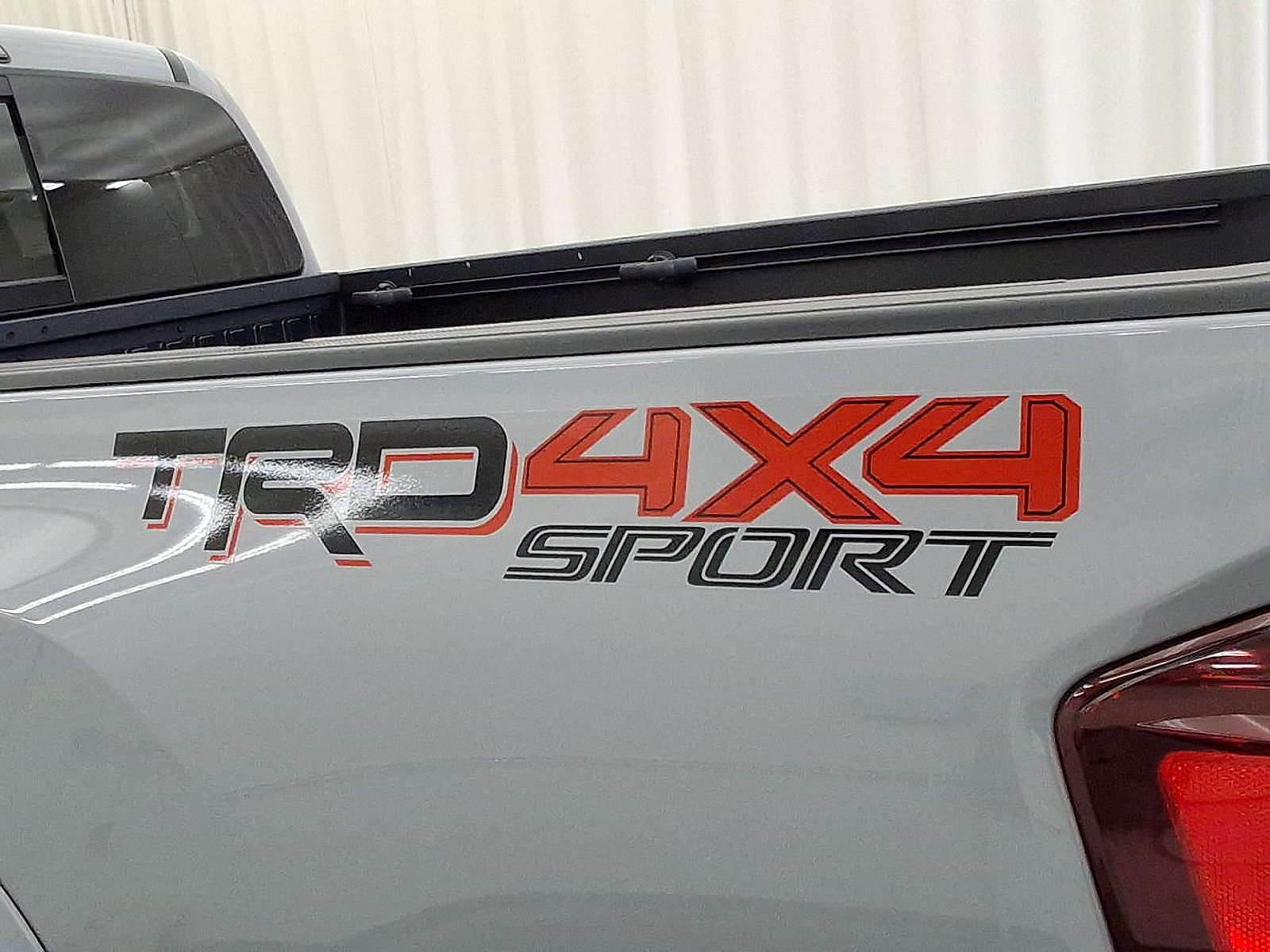 Certified 2019 Toyota Tacoma TRD Sport AWD/4WD image 27