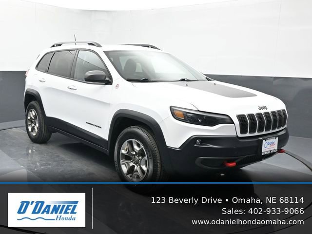 Used 2019 Jeep Cherokee Trailhawk w/ Cold Weather Group AWD/4WD image 8
