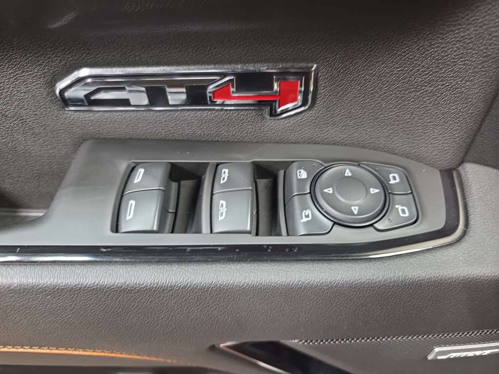 Used 2023 GMC Sierra 1500 AT4 w/ Technology Package AWD/4WD image 26