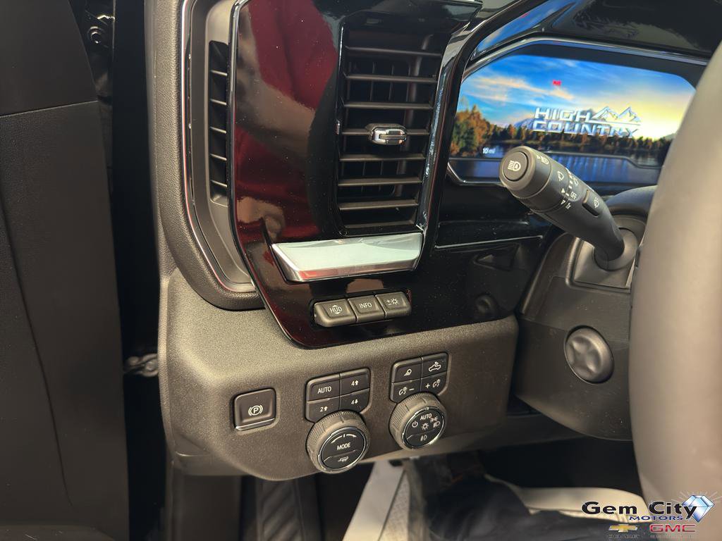 New 2025 Chevrolet Silverado 1500 High Country w/ Midnight Edition image 25