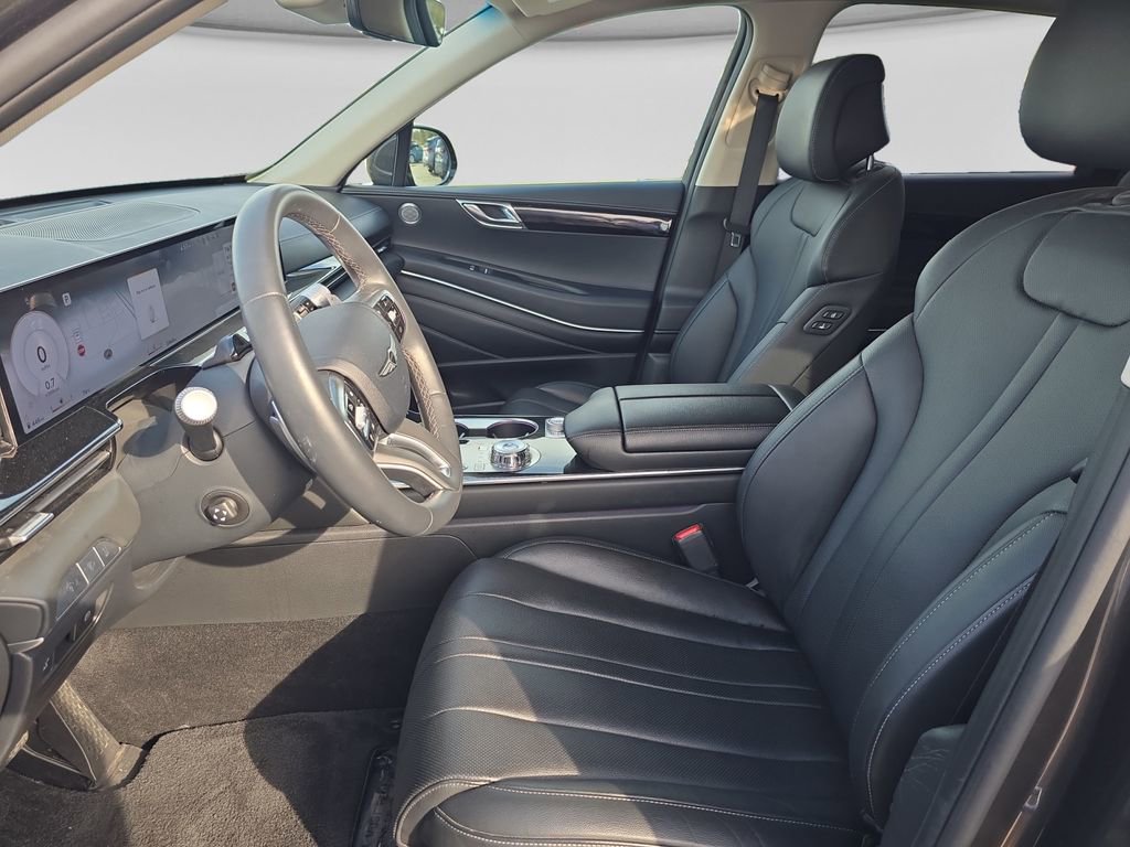 Used 2025 Genesis GV80 2.5T Standard image 10