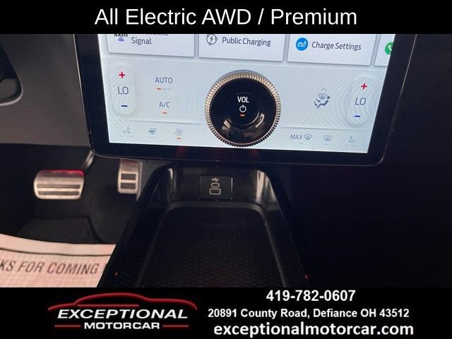 Used 2025 Ford Mustang Mach-E Premium w/ Sport Appearance Package AWD/4WD image 42
