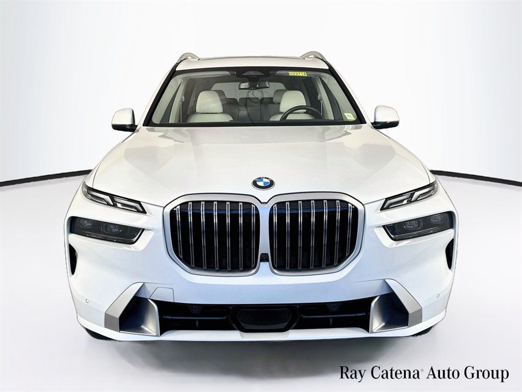 Used 2026 BMW X7 xDrive40i AWD/4WD image 2