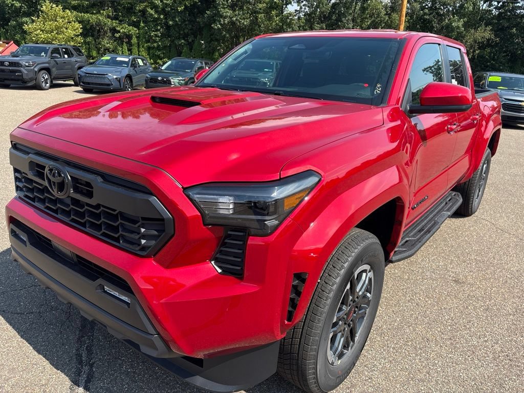 Used 2026 Toyota Tacoma TRD Sport AWD/4WD image 2