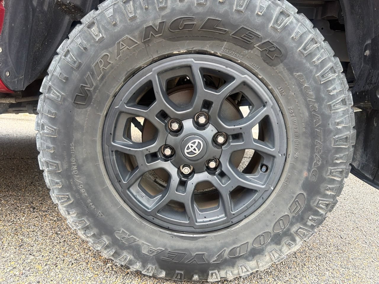 Used 2022 Toyota Tacoma SR5 RWD image 14