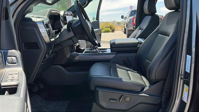 New 2026 Ford F150 Lariat w/ Equipment Group 501A Mid AWD/4WD image 18