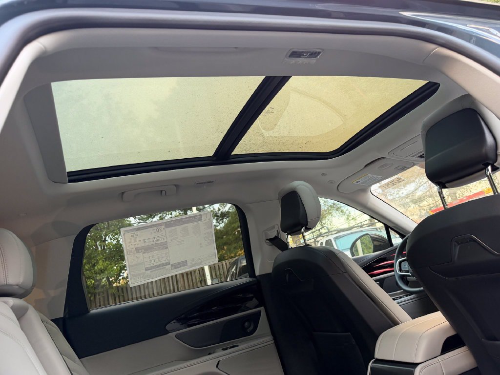 New 2026 Lincoln Nautilus Reserve w/ Jet Appearance Package AWD/4WD image 9