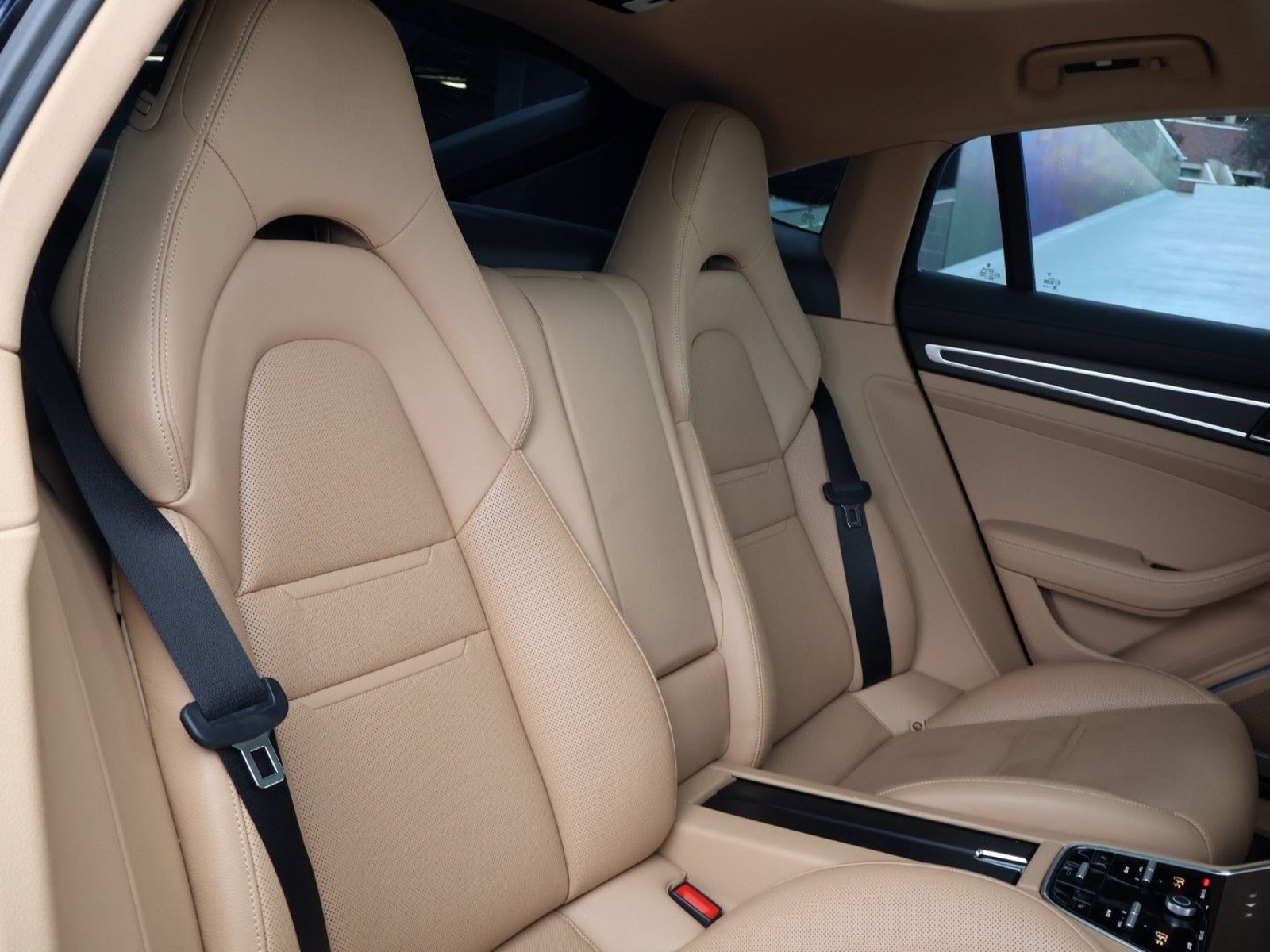 Certified 2023 Porsche Panamera 4 Platinum Edition AWD/4WD image 23