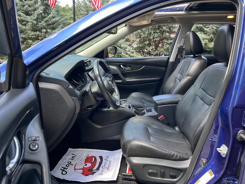Used 2019 Nissan Rogue SL w/ Premium Package AWD/4WD image 8