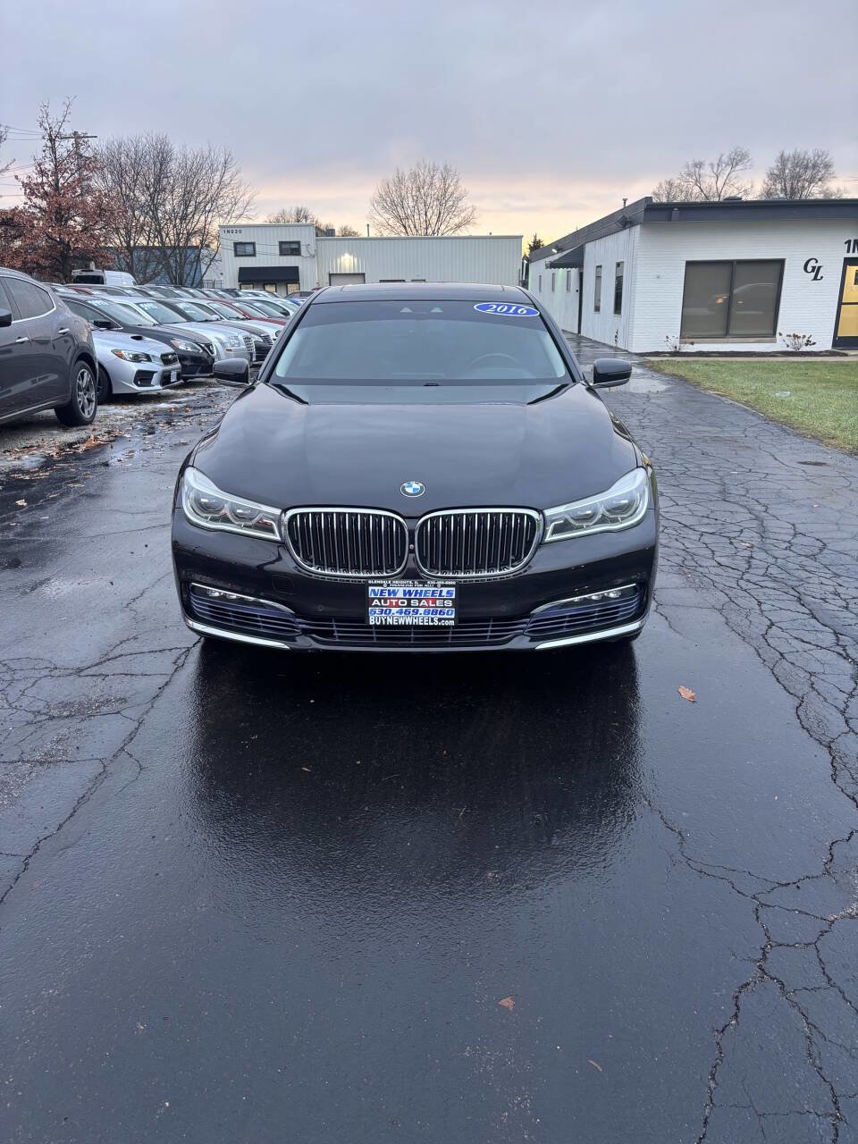 Used 2016 BMW 750i xDrive AWD/4WD image 2