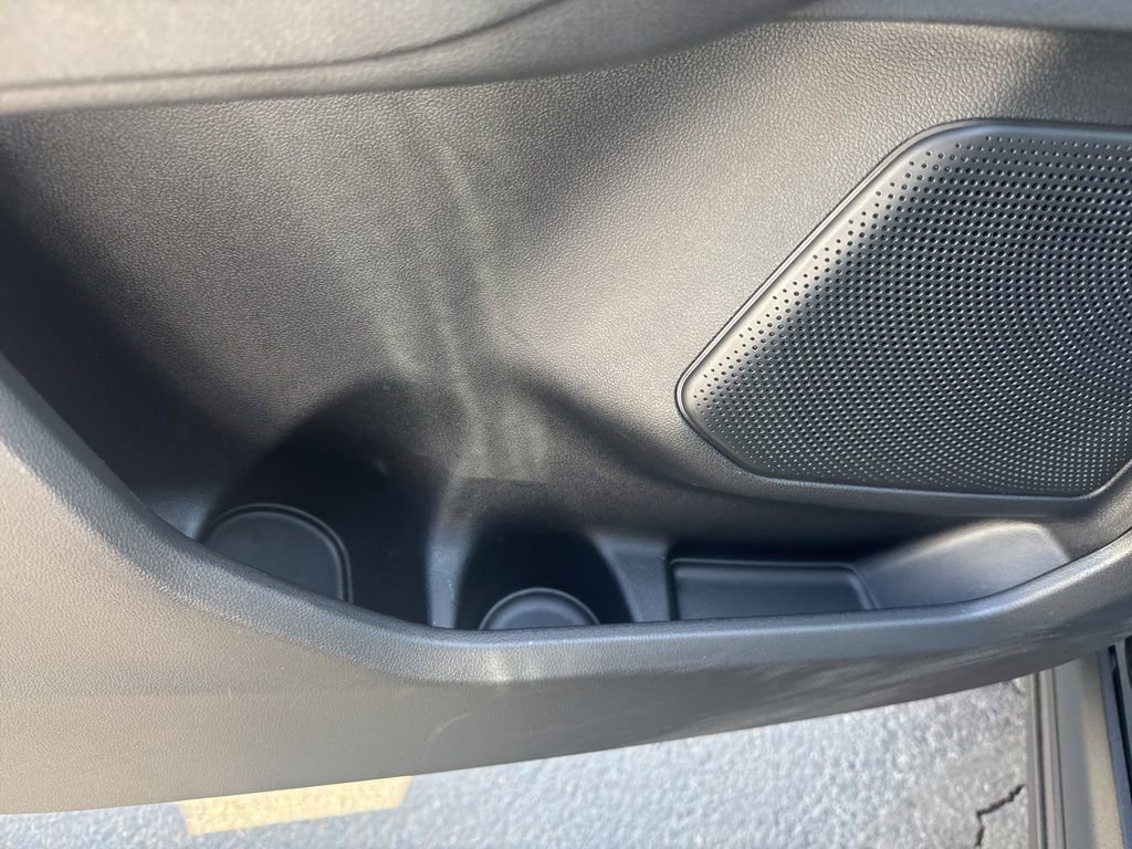 Used 2020 Ford Escape SE FWD image 25