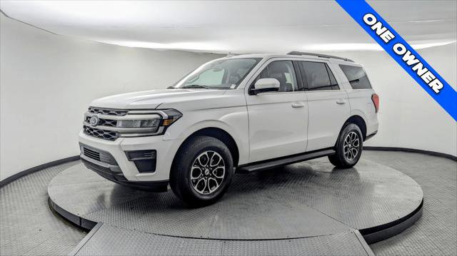 Used 2024 Ford Expedition XLT image 2