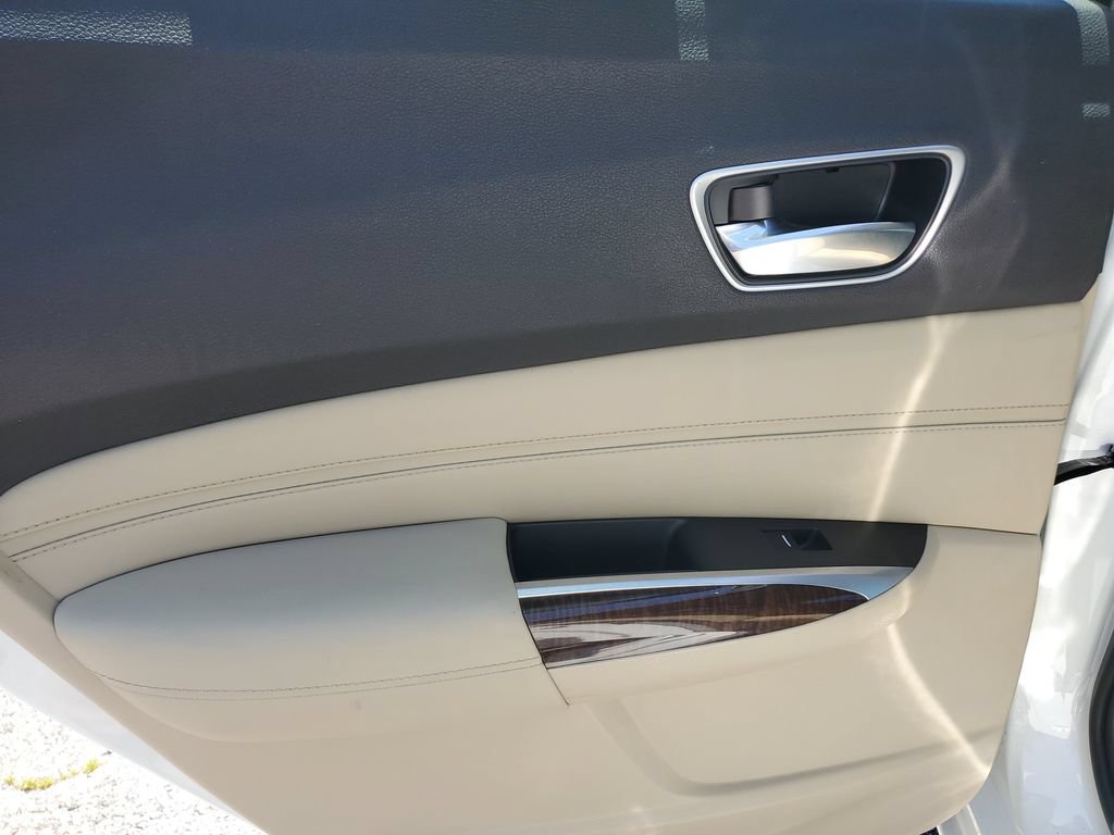 Certified 2018 Acura TLX FWD image 12