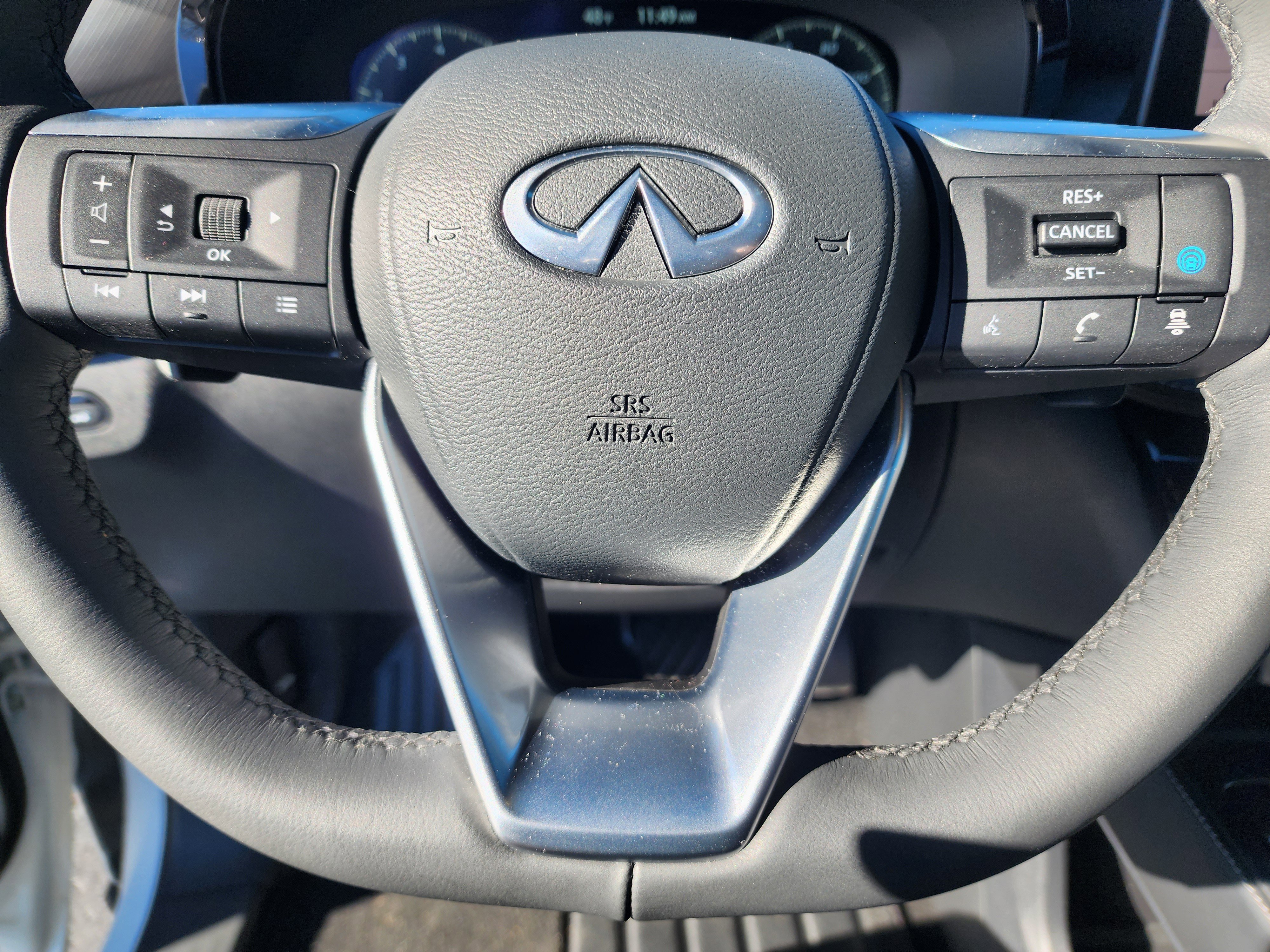 Used 2025 INFINITI QX60 Luxe w/ Black Edition image 28