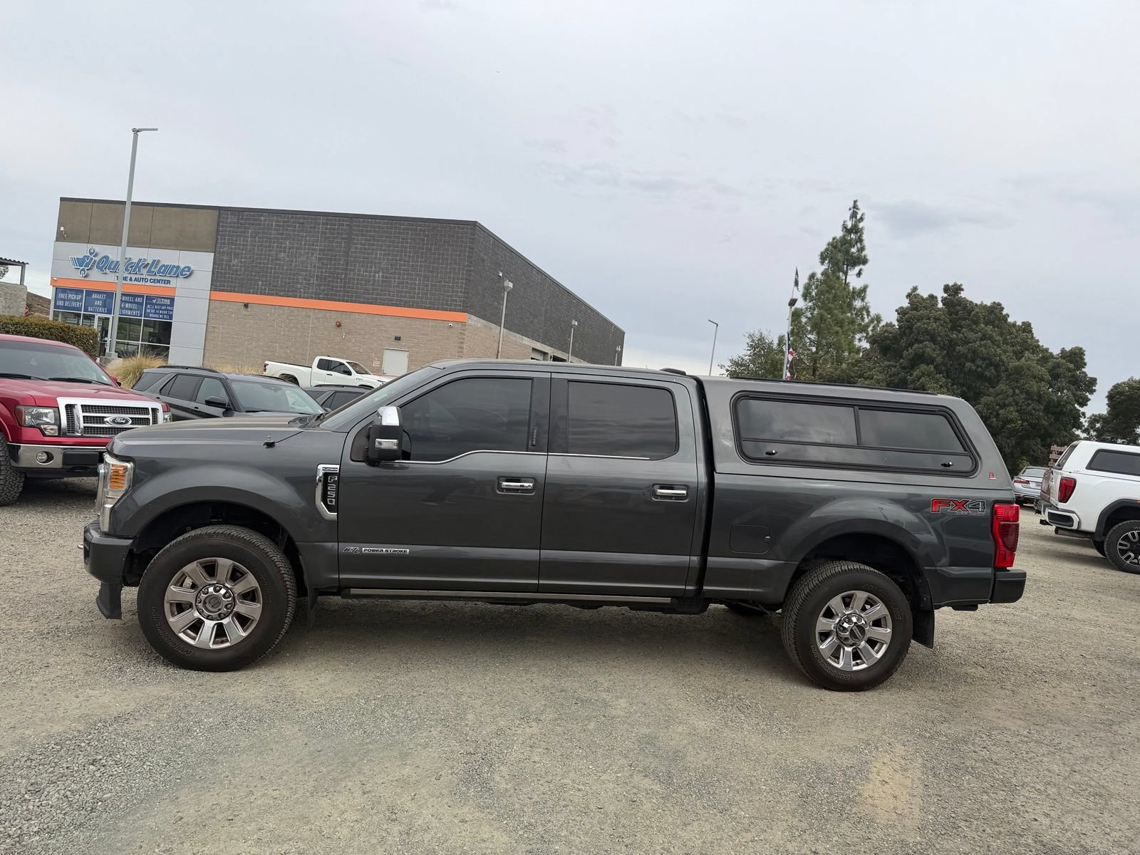 Used 2020 Ford F250 Platinum w/ FX4 Off-Road Package AWD/4WD image 2