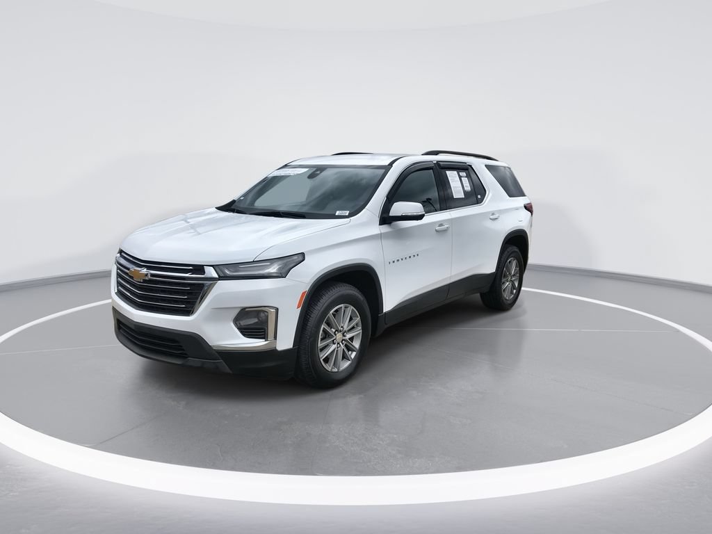 Used 2023 Chevrolet Traverse LT w/ LPO, Floor Liner Package FWD image 4