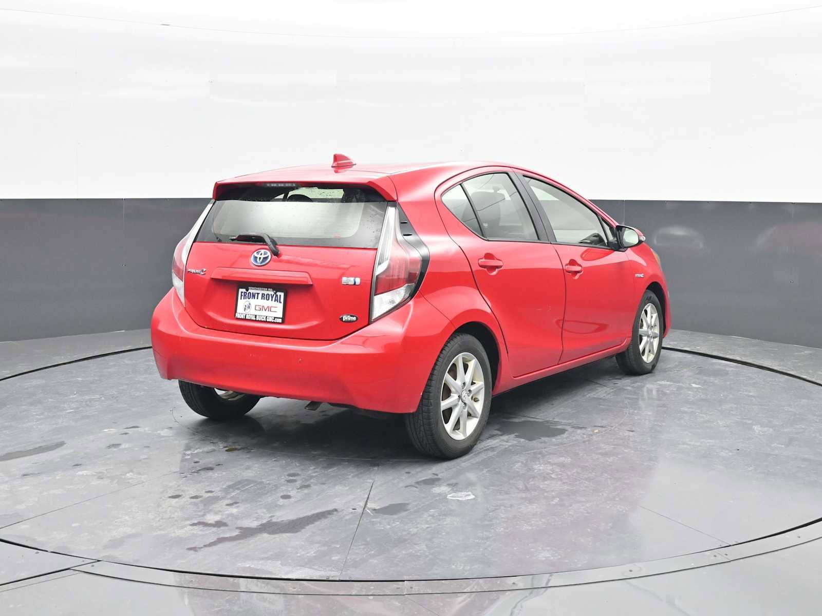 Used 2015 Toyota Prius C Three image 7