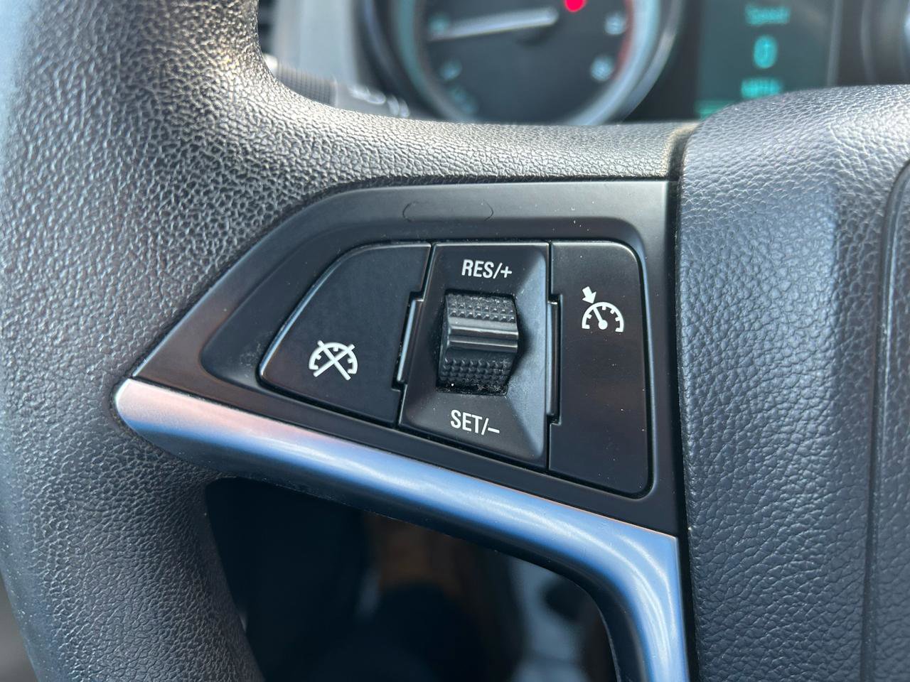 Used 2015 Buick Verano image 17