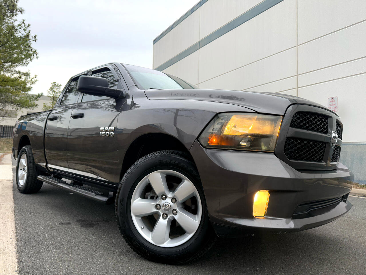 Used 2015 RAM 1500 Express image 7