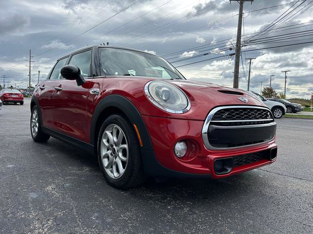 Used 2015 MINI Cooper S image 4