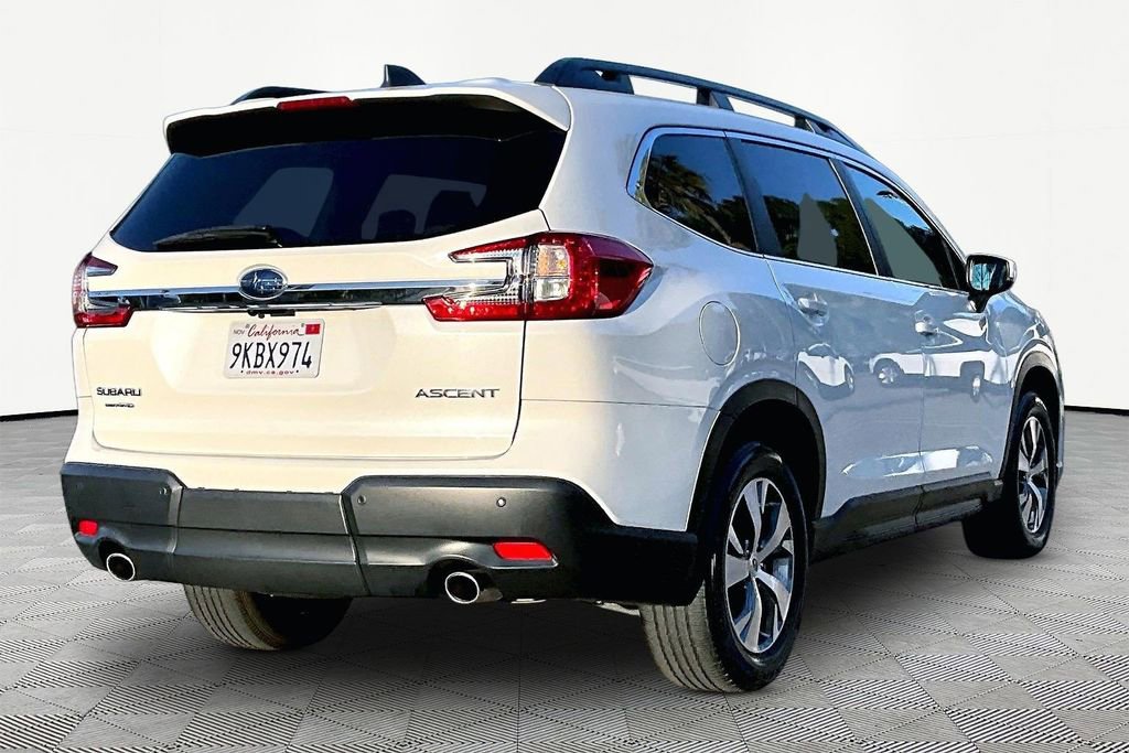 Used 2024 Subaru Ascent Premium w/ Convenience Package image 2