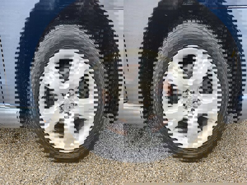 Used 2006 Toyota Matrix XR image 29