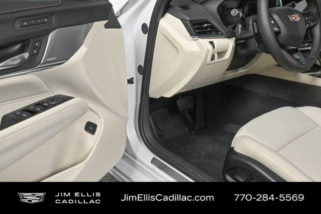 New 2025 Cadillac CT4 Premium Luxury image 6