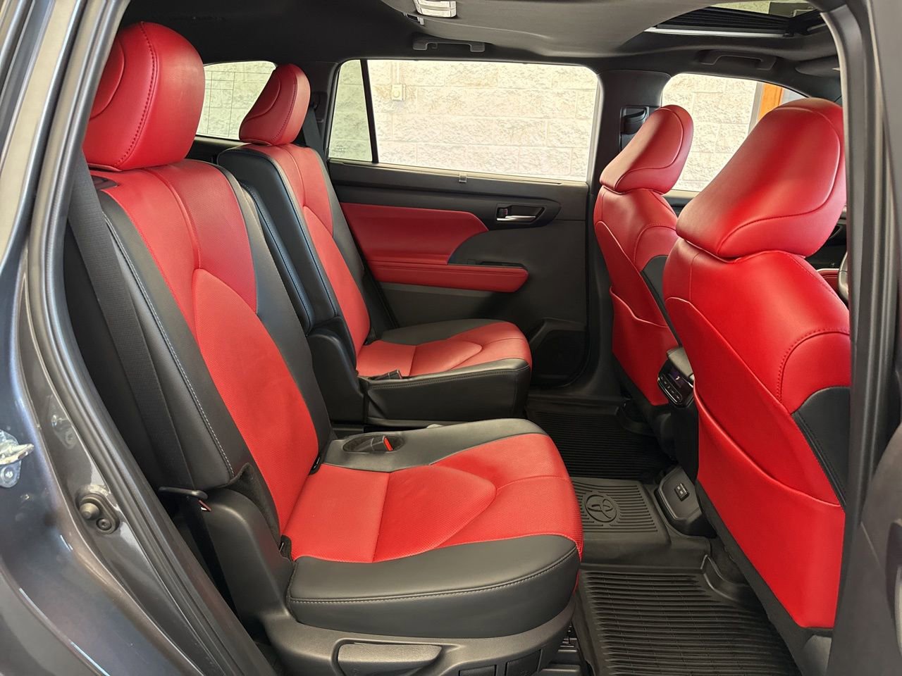 Used 2025 Toyota Highlander XSE image 44