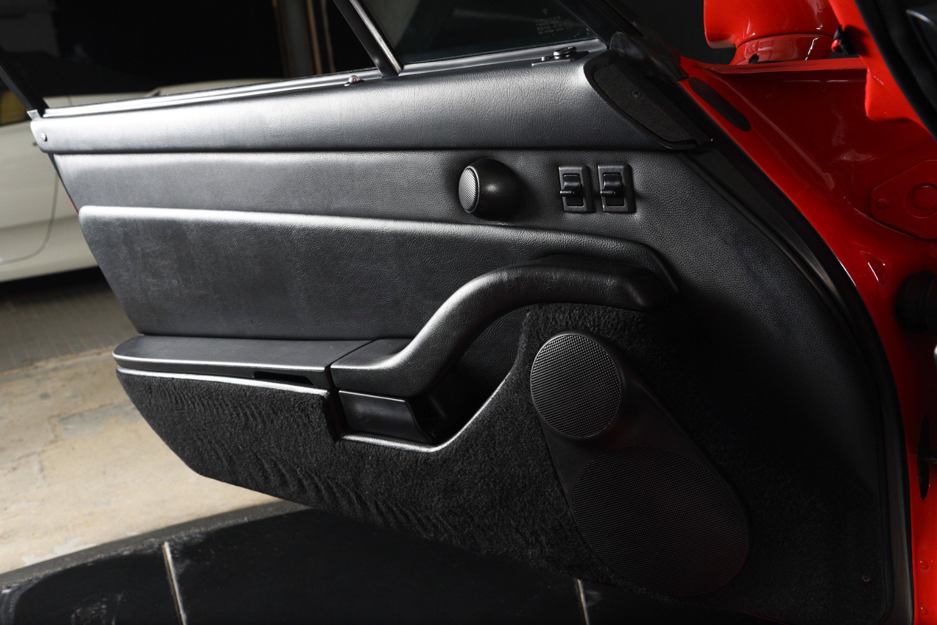 Used 1998 Porsche 911 Carrera S image 19