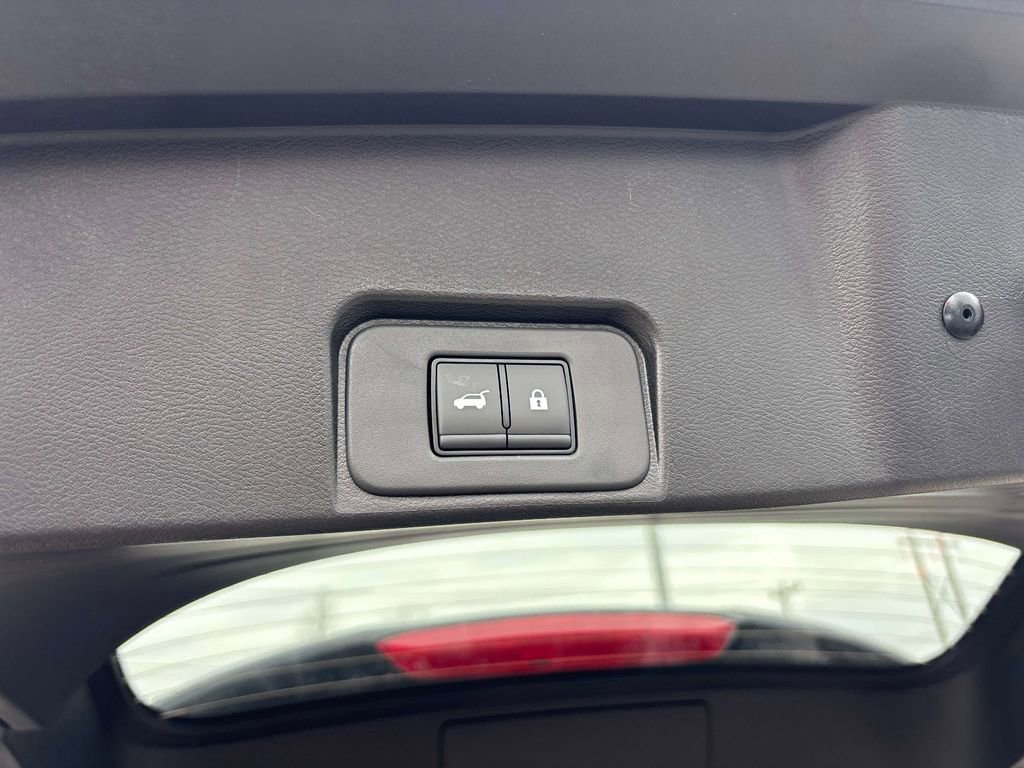 New 2026 Nissan Rogue SV image 5