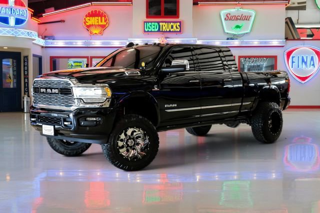 Used 2019 RAM 2500 Limited AWD/4WD image 2