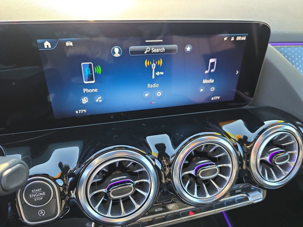 Certified 2025 Mercedes-Benz GLA 250 4MATIC image 29