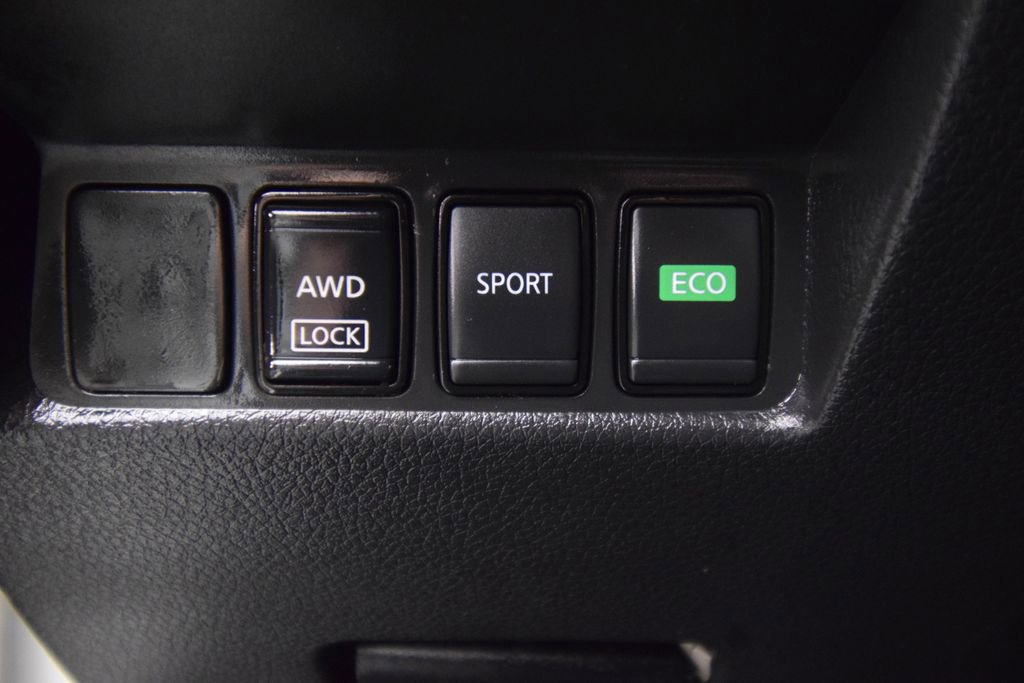 Used 2020 Nissan Rogue S w/ Special Edition Package AWD/4WD image 34