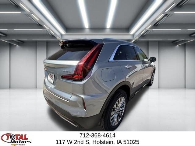 Used 2025 Cadillac XT4 Premium Luxury AWD/4WD image 8