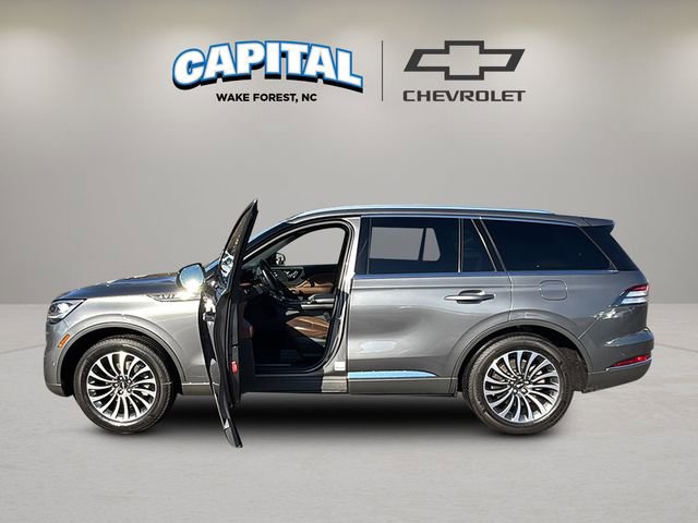 Used 2023 Lincoln Aviator Reserve w/ Equipment Group 201A image 13