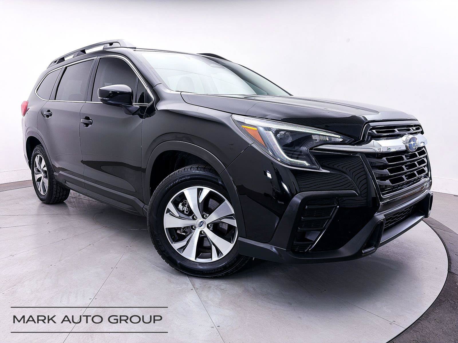 Used 2025 Subaru Ascent Premium AWD/4WD image 1