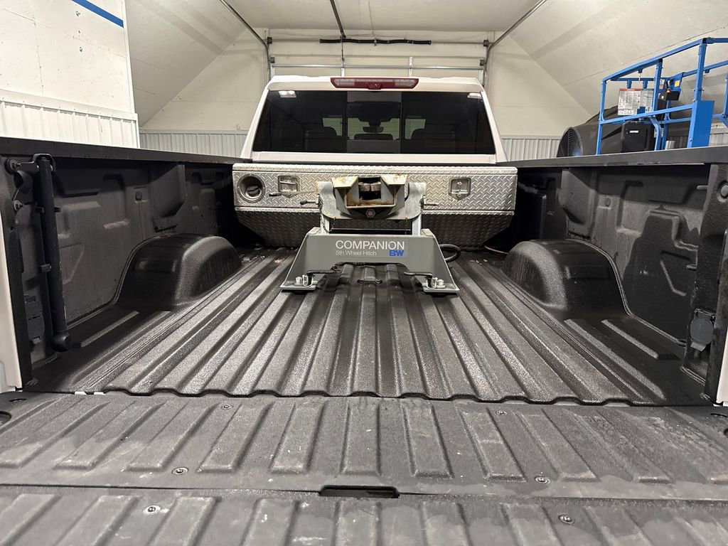 Used 2021 GMC Sierra 3500 Denali w/ Denali Ultimate Package image 8