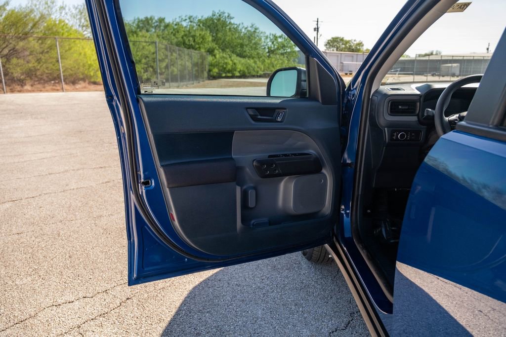 Used 2023 Ford Maverick XL FWD image 10