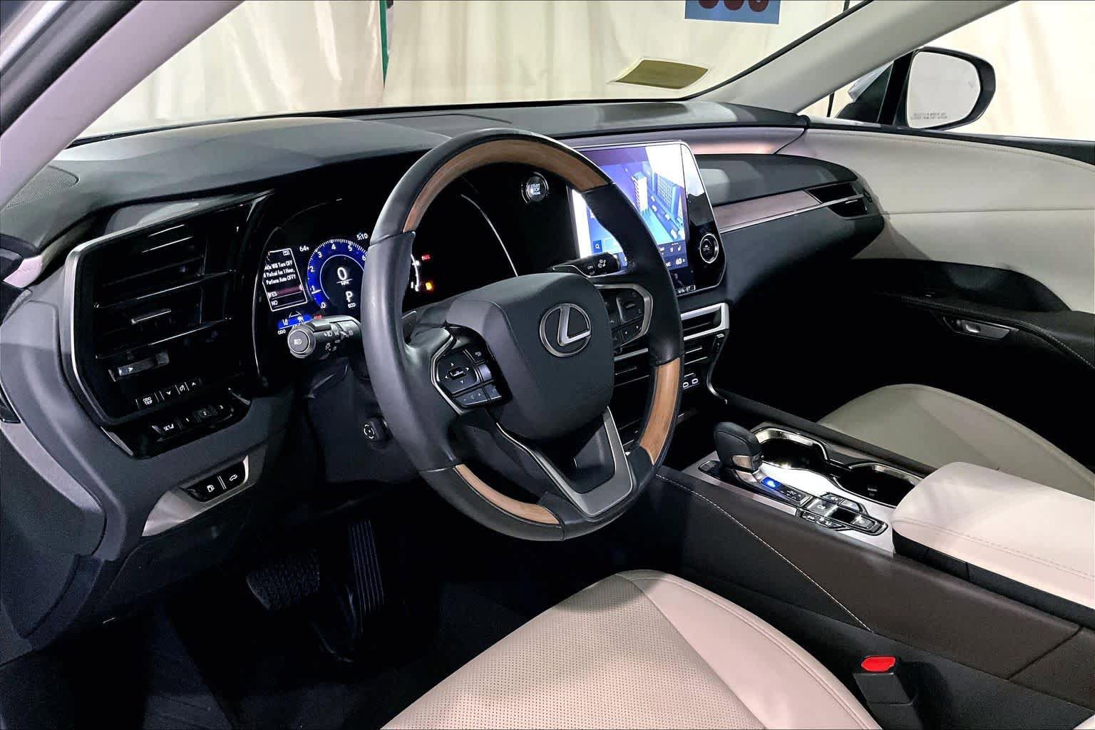 Used 2024 Lexus RX 350 Premium w/ Cold Area Package AWD/4WD image 17