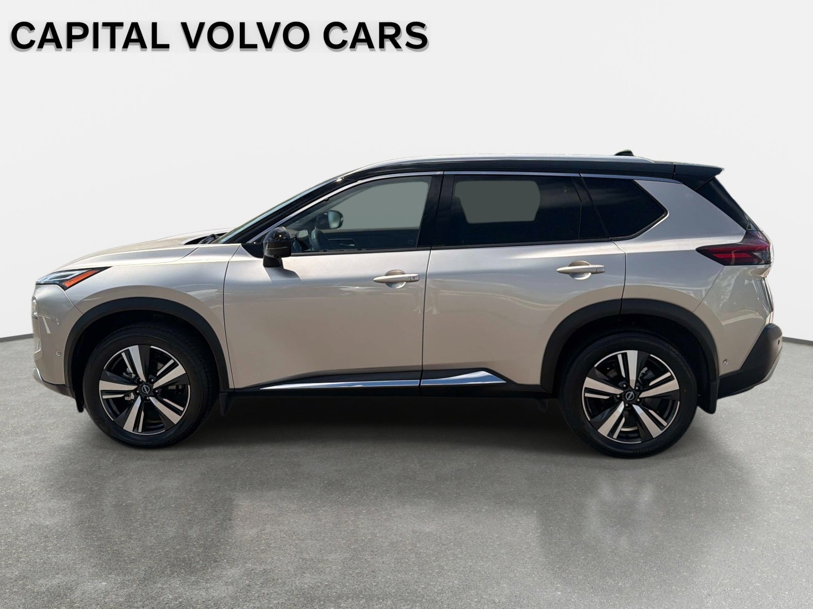 Used 2023 Nissan Rogue Platinum w/ Platinum Premium Package FWD image 8