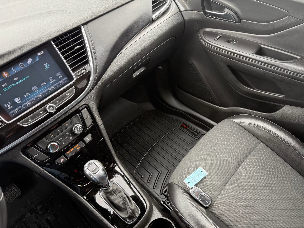 Used 2017 Buick Encore Preferred image 20