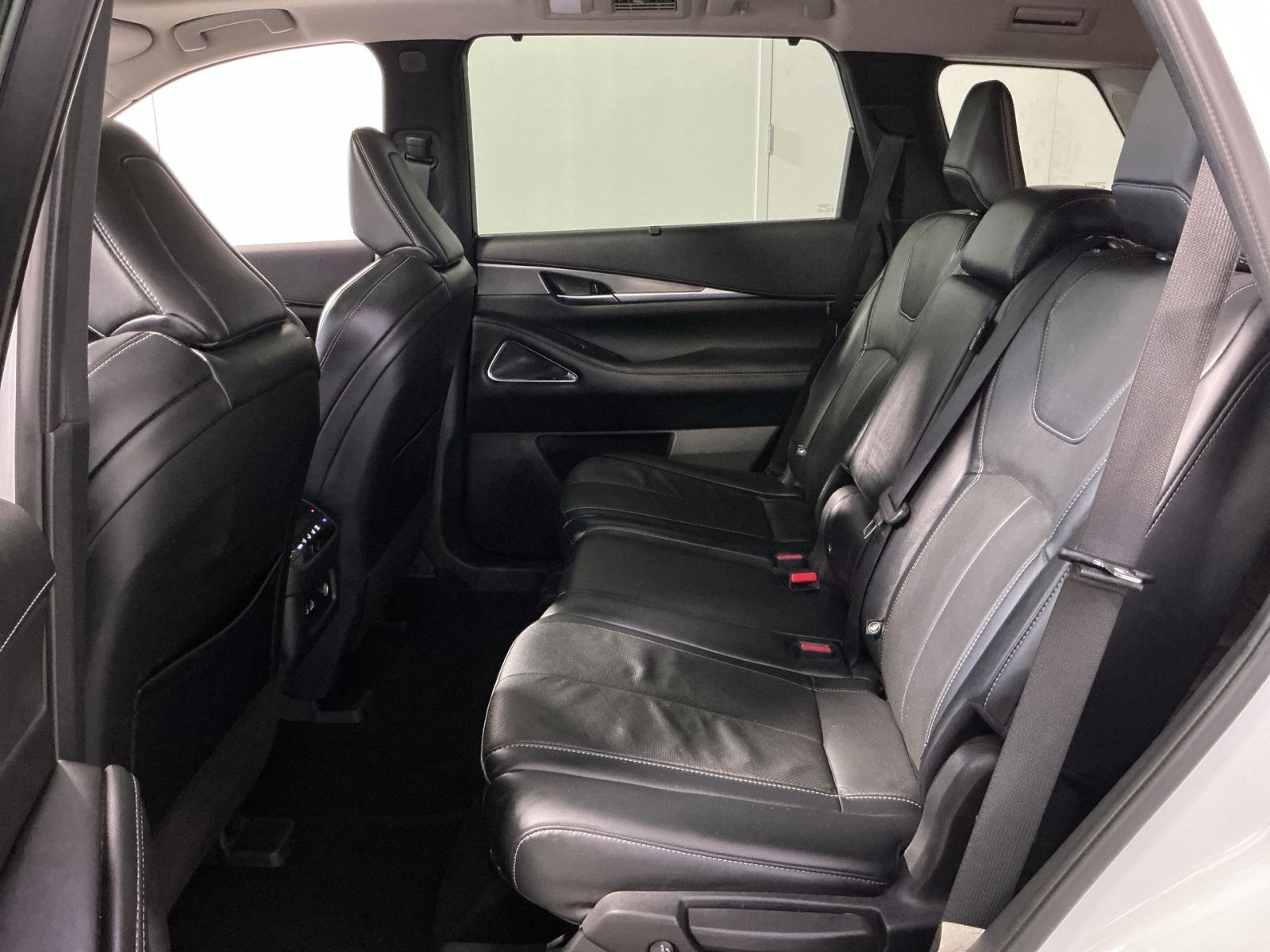 Used 2023 INFINITI QX60 Luxe w/ Vision Package AWD/4WD image 25