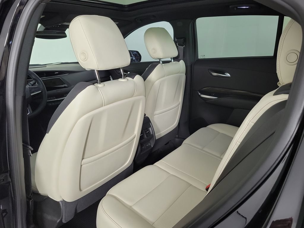 Certified 2022 Cadillac XT4 Sport FWD image 12