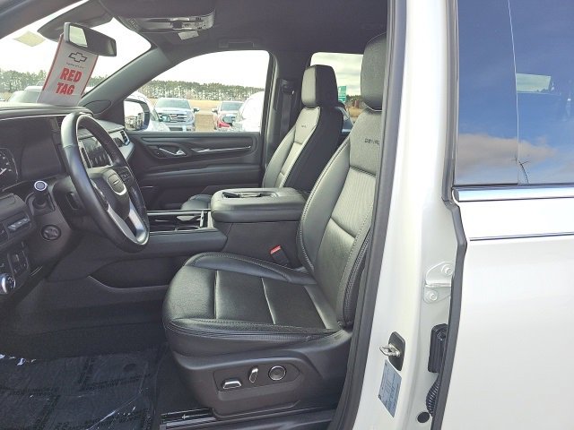 Used 2021 GMC Yukon Denali w/ Max Trailering Package image 13