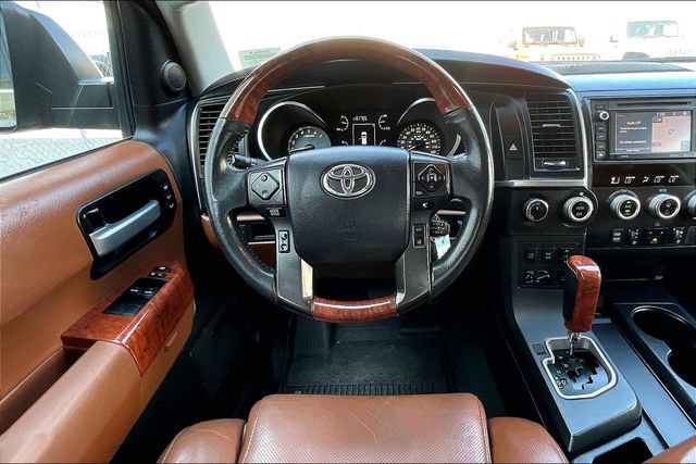 Used 2019 Toyota Sequoia Platinum AWD/4WD image 4