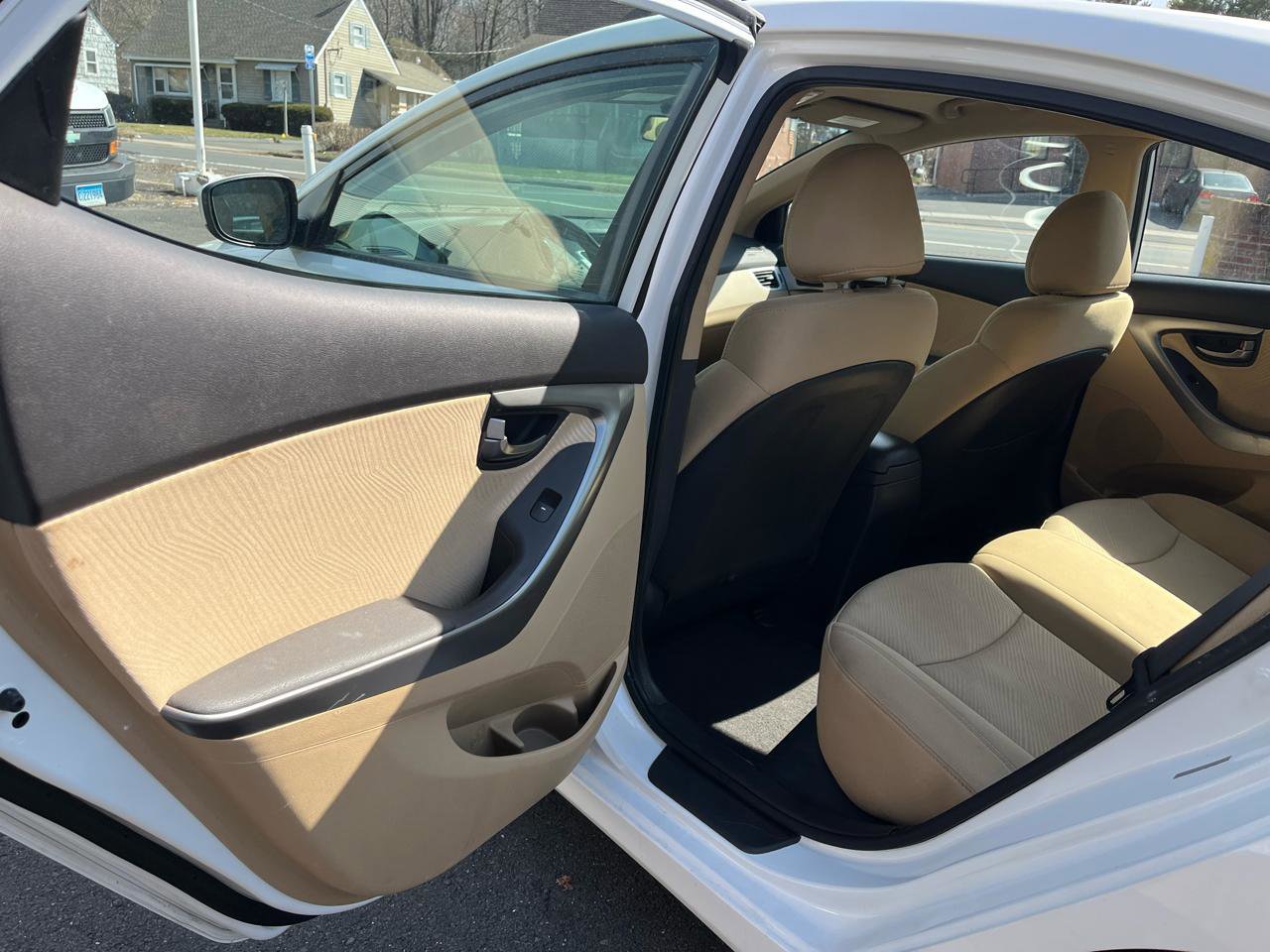 Used 2012 Hyundai Elantra GLS w/ Preferred Pkg 3 image 18