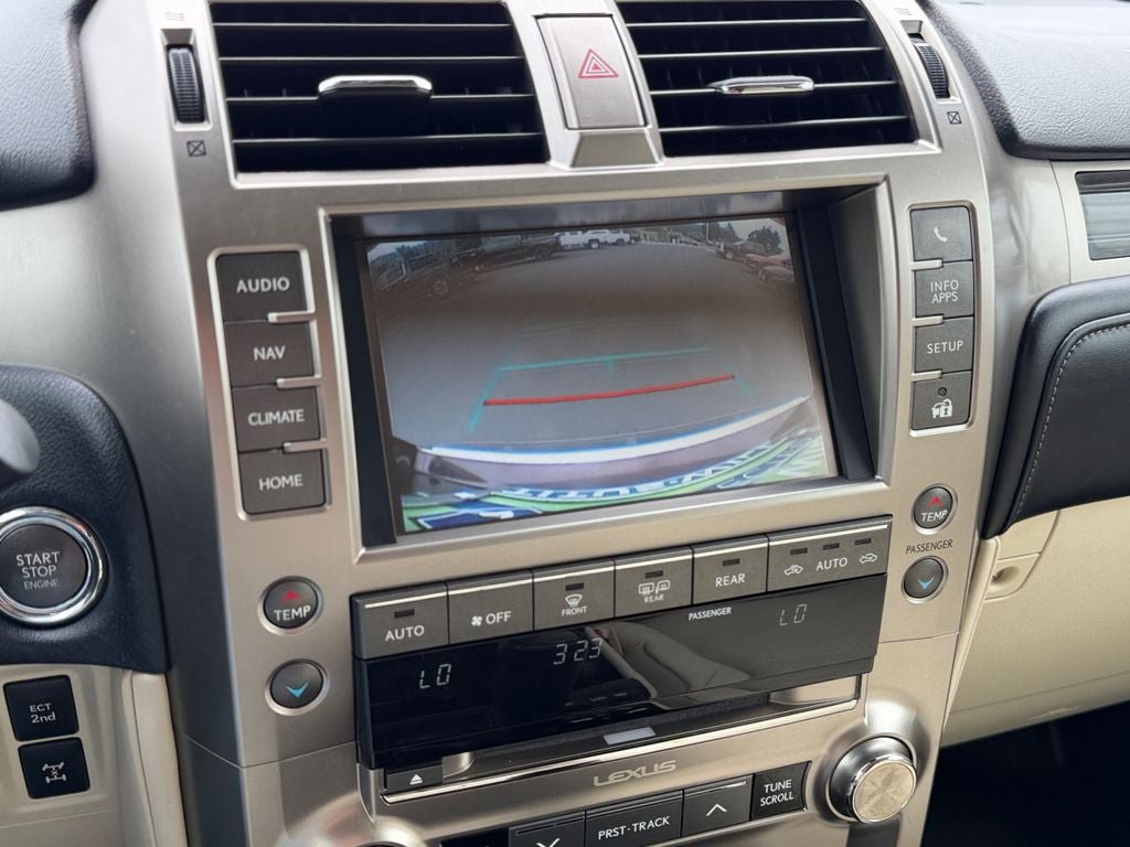 Used 2020 Lexus GX 460 Premium w/ Premium Package AWD/4WD image 17