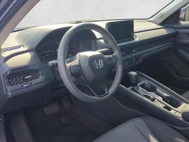 Used 2023 Honda Accord EX image 9