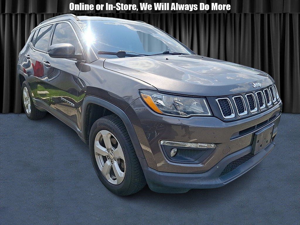 Used 2020 Jeep Compass Latitude w/ Cold Weather Group AWD/4WD image 1
